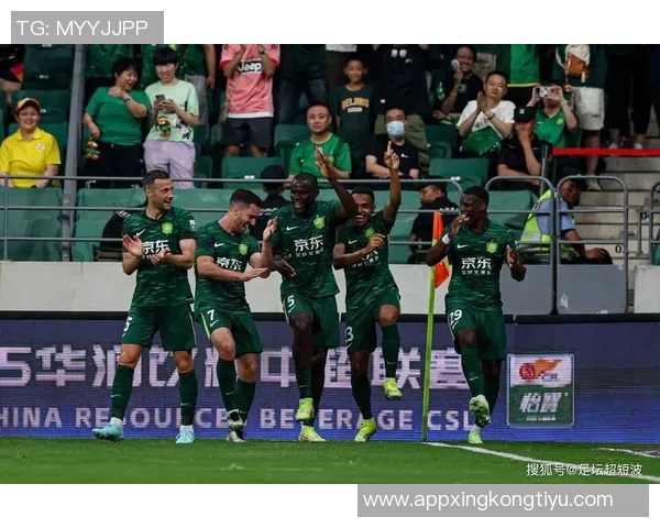 梅州队奋起直追奥马尔松第64分钟破门将比分改写为1-3国安