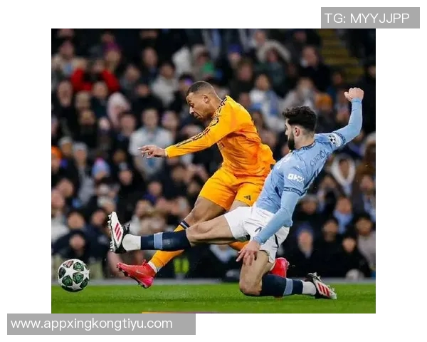 丹尼斯曼凭借梅开二度荣膺埃因霍温对那不勒斯比赛全场最佳称号