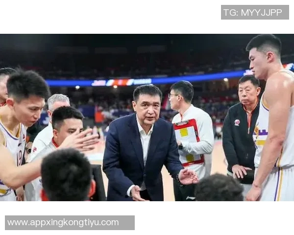 周琦与翟晓川重聚橘子洲头十年岁月再携手共战篮球梦想