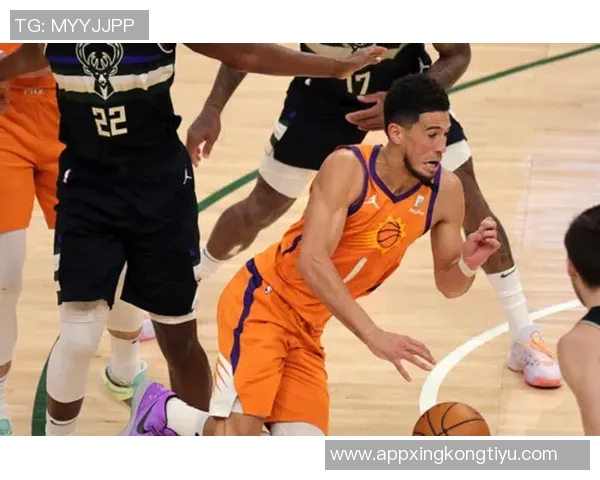 小杨最后时刻登场斯普利特状态低迷球队领先20分优势明显